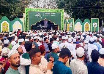 জাতীয় ঈদগাহে ঈদুল ফিতরের প্রধান জামাত অনুষ্ঠিত
