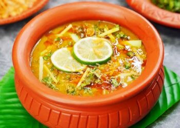 ইফতারে ঘরে তৈরি করতে পারেন হালিম