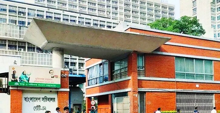 সচিবালয়ে কর্মরতদের রেশন দেবে সরকার