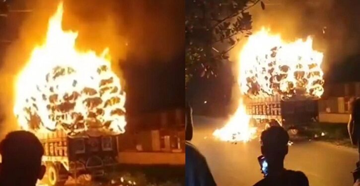 চলন্ত ট্রাকে আগুন, খালে নেমে প্রাণে রক্ষা পেল চালক