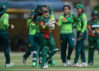 বড় হারে অনিশ্চয়তায় বাংলাদেশের বিশ্বকাপ স্বপ্ন