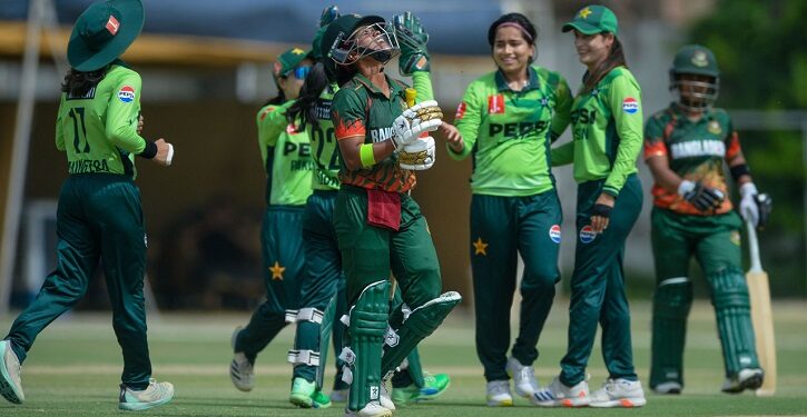 বড় হারে অনিশ্চয়তায় বাংলাদেশের বিশ্বকাপ স্বপ্ন