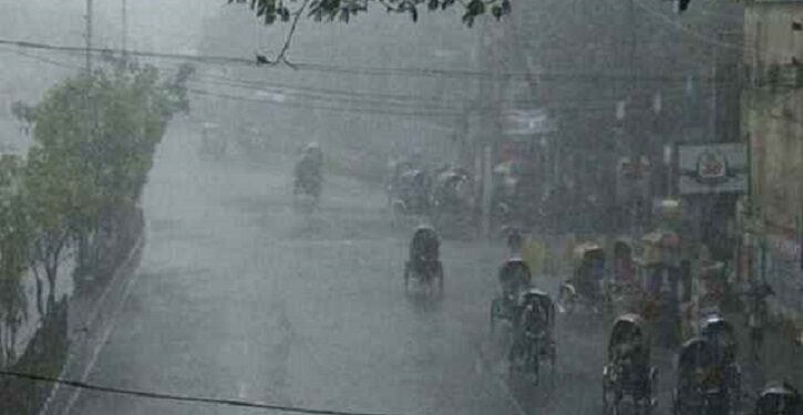 ঢাকাসহ ১৪ অঞ্চলে ঝড়-বৃষ্টির আভাস 