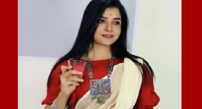 রিক্সাচালক কে নিয়ে ভিডিও বার্তা দিলেন অভিনেত্রী এলিনা শাম্মী