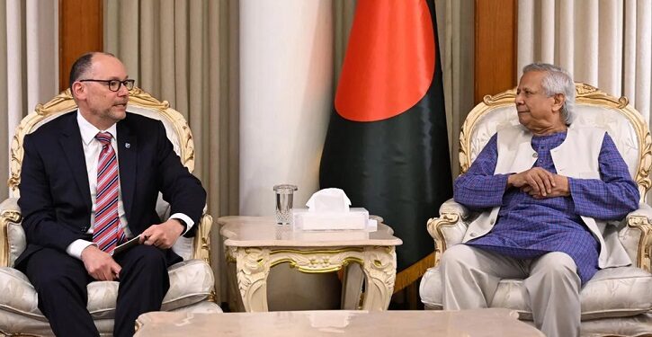 প্রধান উপদেষ্টার সঙ্গে পিটার হাসের সাক্ষাৎ