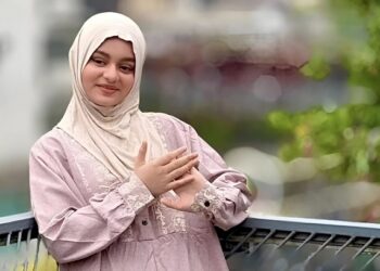 ইসলামী জীবনযাপনে প্রশংসা কুড়াচ্ছেন লুবাবা