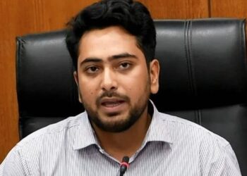 আরেকটি স্বৈরতান্ত্রিক ব্যবস্থা আসার সকল রাস্তা বন্ধ করবো: নাহিদ