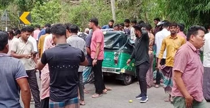 রাঙ্গামাটিতে পিকআপভ্যান-সিএনজি সংঘর্ষ, নিহত ৫