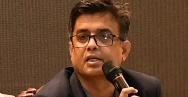 দেশে স্থলভিত্তিক এলএনজি টার্মিনাল স্থাপন করবে সরকার: প্রেস সচিব