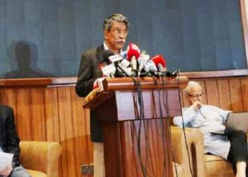 তত্ত্বাবধায়ক সরকার পুনঃপ্রতিষ্ঠায় কোনো দ্বিমত নেই: আলী রীয়াজ