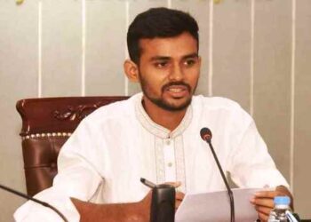 ইশরাককে শপথ না পড়ানোর কারণ জানালেন আসিফ