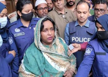 হত্যা মামলায় গ্রেপ্তার দেখিয়ে কারাগারে আইভী