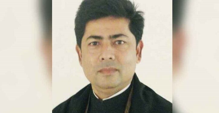 যুক্তরাষ্ট্রে পালানোর সময় বিমানবন্দরে গ্রেপ্তার আ.লীগ নেতা