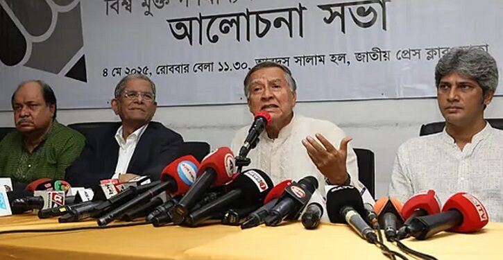 ২৬৬ সাংবাদিকের বিরুদ্ধে মামলা, এটা কীভাবে সম্ভব: মাহফুজ আনাম