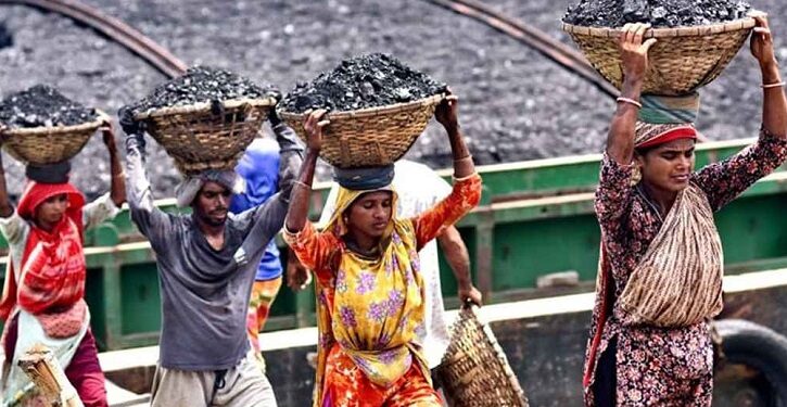 আজ মহান মে দিবস