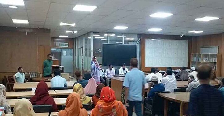 সচিবালয়ে কর্মচারীদের এক ঘণ্টা কর্মবিরতি