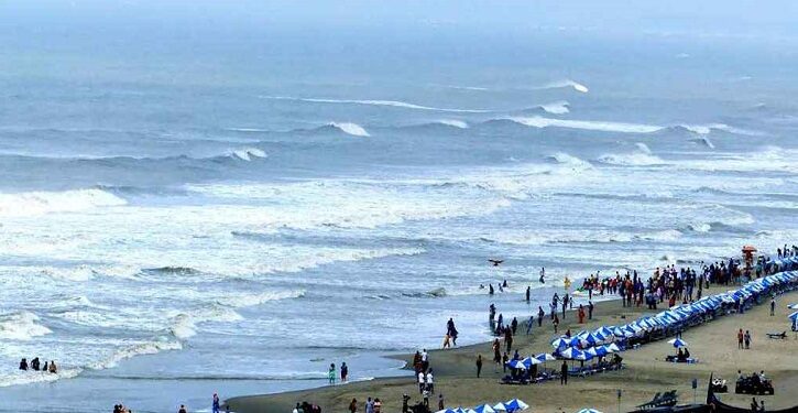 কক্সবাজার সমুদ্র উপকূলে ১৬ ঘণ্টায় ৬ মরদেহ উদ্ধার