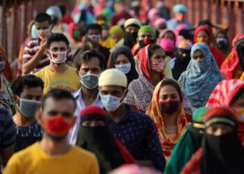 বাড়ছে করোনা শনাক্ত, ছড়াচ্ছে আতঙ্ক