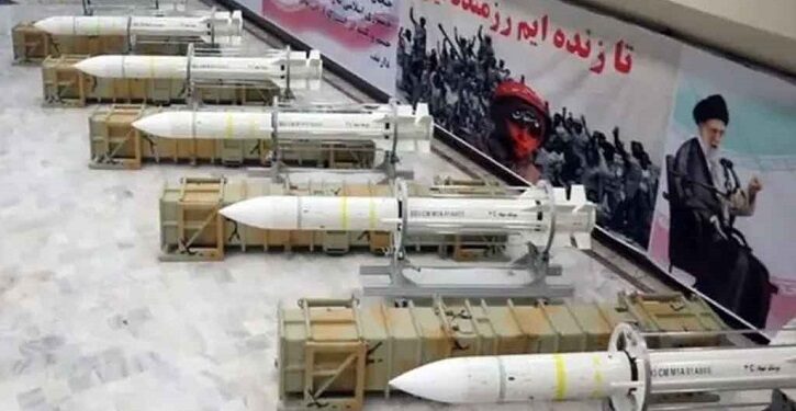 ইরানের পাল্টা হামলার ভয়ে ইসরায়েলের আকাশসীমা বন্ধ ঘোষণা 