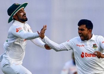ভক্তদের ঈদের শুভেচ্ছা জানালেন লিটন, মুশফিক, মিরাজরা