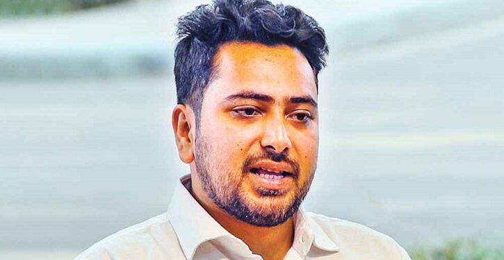 ফ্যাসিবাদী কাঠামোয় কারা থাকতে চান, জানালেন নাহিদ