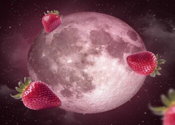 বাংলাদেশের আকাশে দেখা যাবে ‘স্ট্রবেরি মুন’