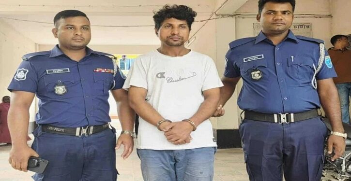 চার ছাত্রীকে আটকে রেখে ধর্ষণ, শিক্ষক গ্রেপ্তার