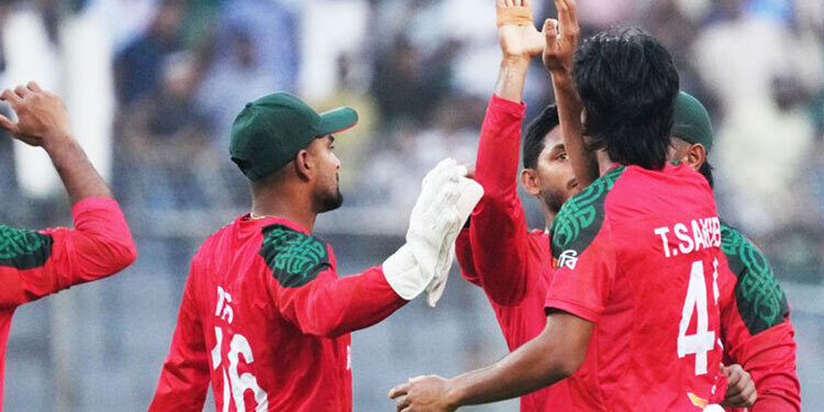 পাকিস্তানকে উড়িয়ে টি-টোয়েন্টি সিরিজ শুরু বাংলাদেশের