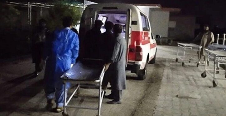 পাকিস্তানে বাস থামিয়ে ৯ যাত্রীকে গুলি করে হত্যা