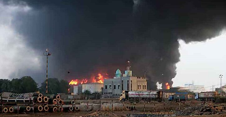 ইয়েমেনের ৪ জায়গায় ভয়াবহ হামলা চালাল ইসরায়েল