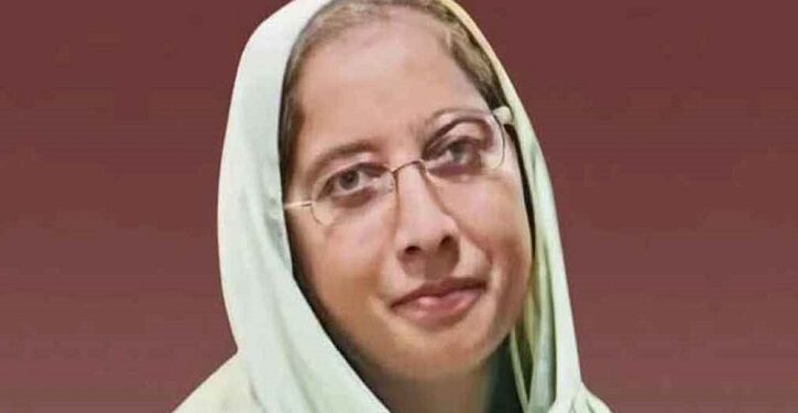 নিজে ৮০ শতাংশ পুড়েও ২০ শিক্ষার্থীকে বাঁচালেন শিক্ষিকা মাহরিন