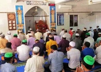 জুলাই শহীদদের জন্য আজ মসজিদে বিশেষ দোয়া
