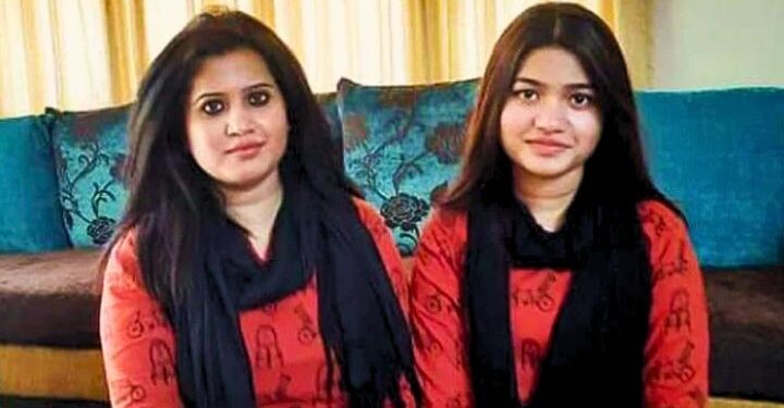 মেয়েকে নিয়ে প্রথমবারের মতো গান গাইলেন ন্যান্সি