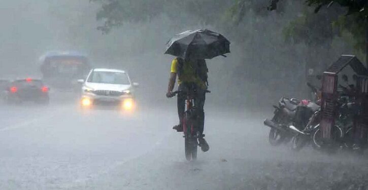 ঢাকাসহ ৪ বিভাগে অতি ভারী বৃষ্টির আভাস