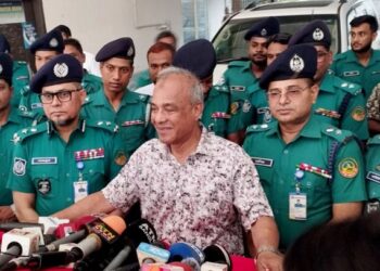 ‘আইন নিজের হাতে তুলে নিলে কঠোর ব্যবস্থা নেওয়া হবে’