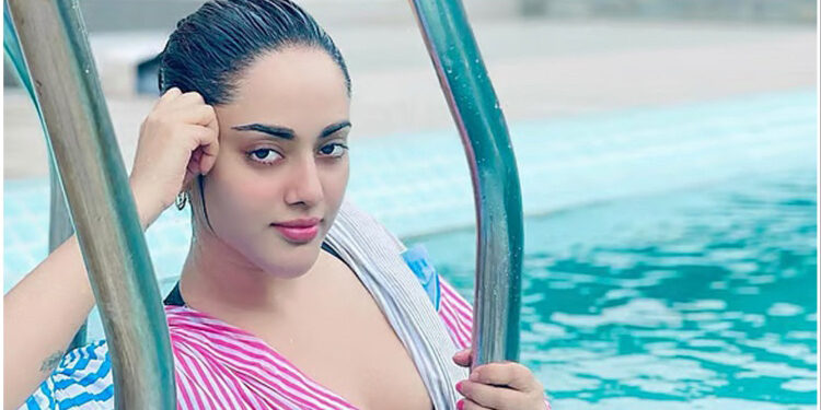 বিয়ে করার জন্য কাউকে খুঁজে পাচ্ছেন না তমা মির্জা