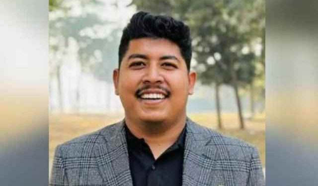 ছাত্রদল নেতার মোবাইল চুরি করে ফেসবুকে পোস্ট দিলো চোর