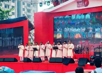 সাইমুমের পরিবেশনার মধ্য দিয়ে শুরু ‘জুলাই পুনর্জাগরণ’ অনুষ্ঠান