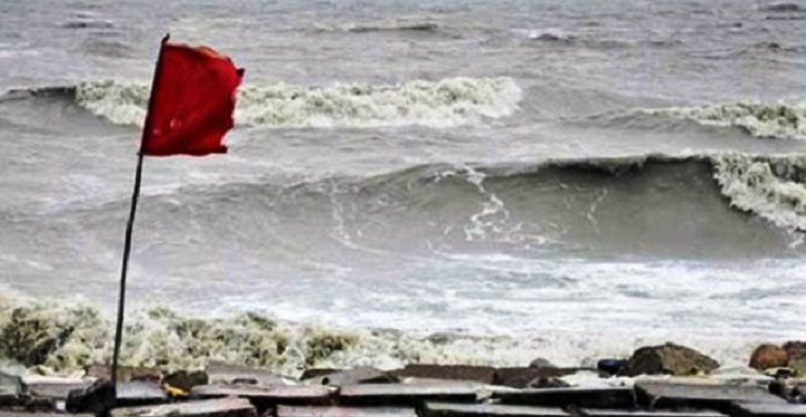 সাগরে লঘুচাপ, ৪ সমুদ্রবন্দরে ৩ নম্বর সতর্ক সংকেত