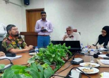 পল্লী বিদ্যুতের কর্মীরা কাজে না ফিরলে বিকল্প ব্যবস্থা: উপদেষ্টা