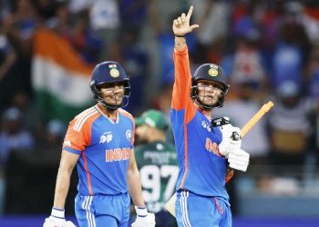 পাকিস্তানকে হারিয়ে নতুন ইতিহাস গড়ল ভারত