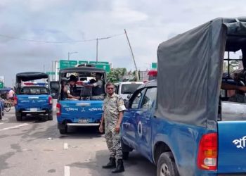 অবরোধের তৃতীয় দিনেও উত্তেজনা, থমথমে ফরিদপুর