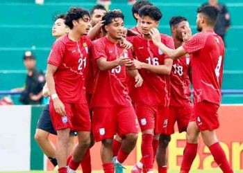 ১২ মিনিটের ঝড়ে স্বস্তির জয় বাংলাদেশের