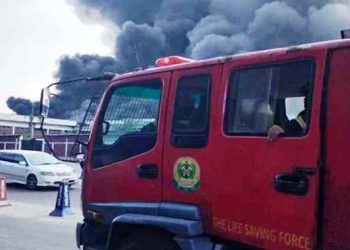 আগুন নেভাতে গিয়ে ১৫ আনসার সদস্য আহত