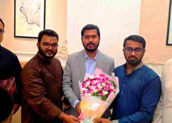 সিঙ্গাপুরে চিকিৎসা শেষে দেশে ফিরলেন নুর