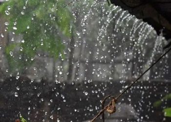 ধেয়ে আসছে শক্তিশালী বৃষ্টিবলয় ‘আঁখি’