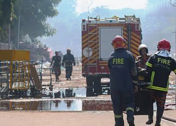 ২১ ঘণ্টায়ও নেভেনি শাহজালালের আগুন