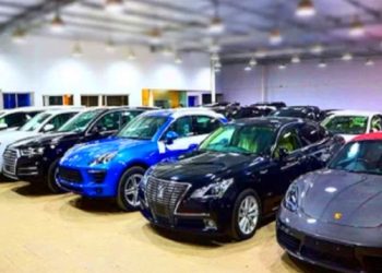 চাঁদাবাজি ও ককটেল হামলার প্রতিবাদে আজ অর্ধদিবস গাড়ি বিক্র বন্ধ