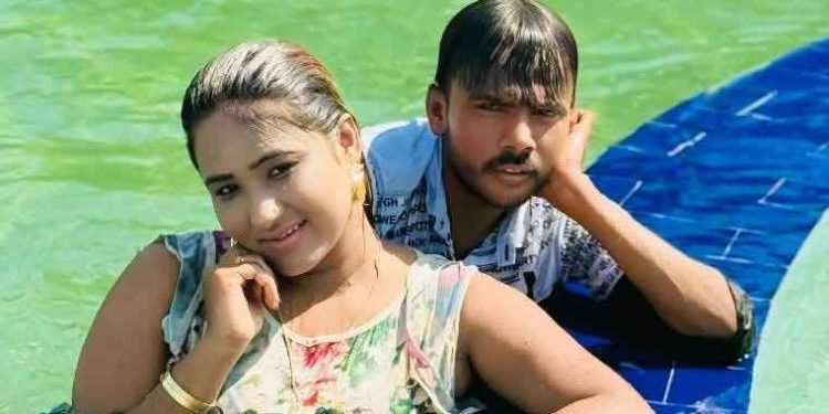 ফের হিরো আলমকে ডিভোর্স দিচ্ছেন রিয়া মনি!