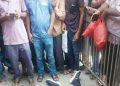 মেট্রোরেলের বিয়ারিং প্যাড মাথায় পড়ে প্রাণ গেল পথচারীর